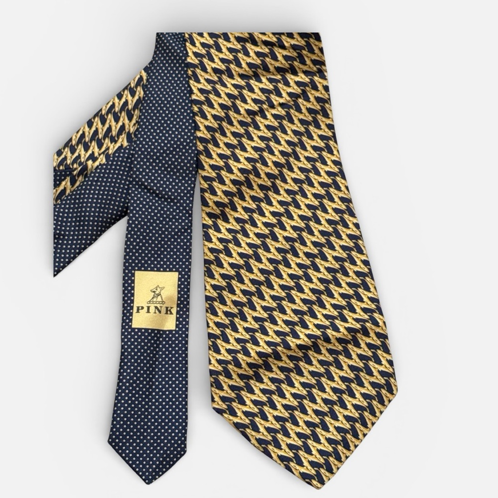 Thomas‎ Pink London Navy and Gold Sharks Patterned Men’s Tie 100% Silk